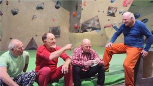 四个年龄加起来超过300岁的老人，真正的攀岩四大天王！